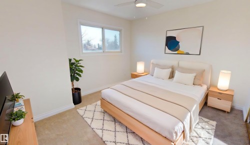 323 Willow Crest, Edmonton, AB - Indoor Photo Showing Bedroom