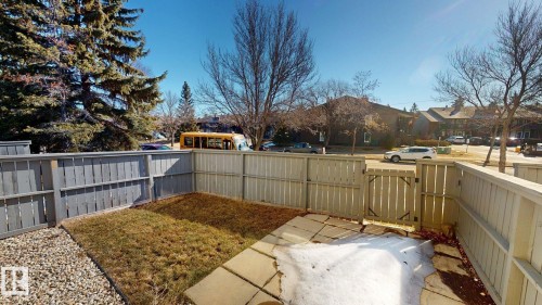 323 Willow Crest, Edmonton, AB - Outdoor