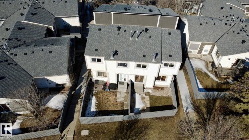 323 Willow Crest, Edmonton, AB - Outdoor