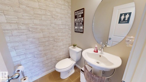 105 603 Watt Boulevard, Edmonton, AB - Indoor Photo Showing Bathroom