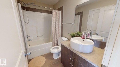 105 603 Watt Boulevard, Edmonton, AB - Indoor Photo Showing Bathroom