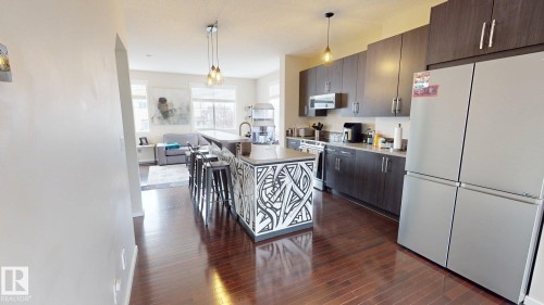 105 603 Watt Boulevard, Edmonton, AB - Indoor Photo Showing Kitchen