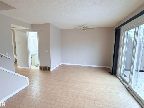 18118 93 Avenue, Edmonton, AB - Indoor Photo Showing Other Room