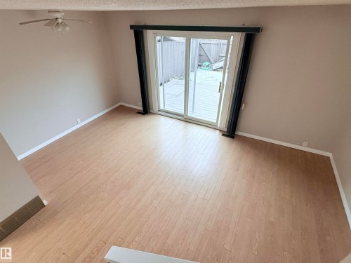 18118 93 Avenue, Edmonton, AB - Indoor Photo Showing Other Room