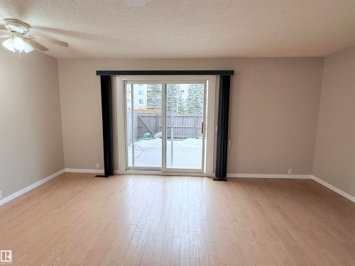 18118 93 Avenue, Edmonton, AB - Indoor Photo Showing Other Room