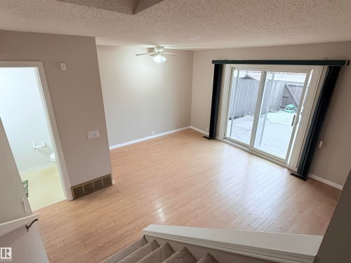 18118 93 Avenue, Edmonton, AB - Indoor Photo Showing Other Room