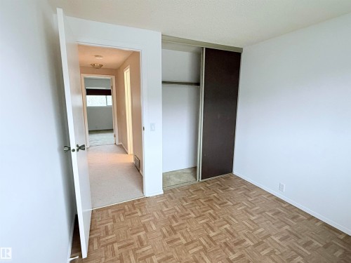 18118 93 Avenue, Edmonton, AB - Indoor Photo Showing Other Room