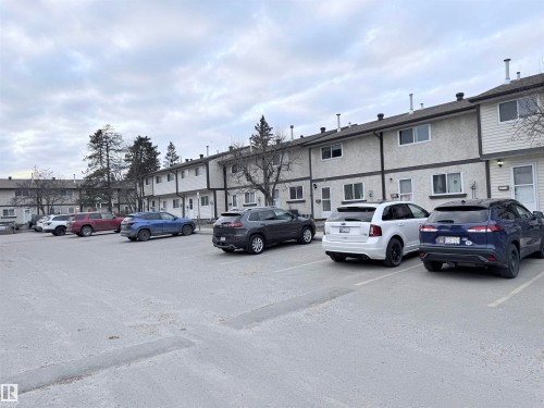 18118 93 Avenue, Edmonton, AB - Outdoor