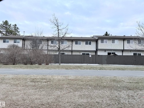 18118 93 Avenue, Edmonton, AB - Outdoor