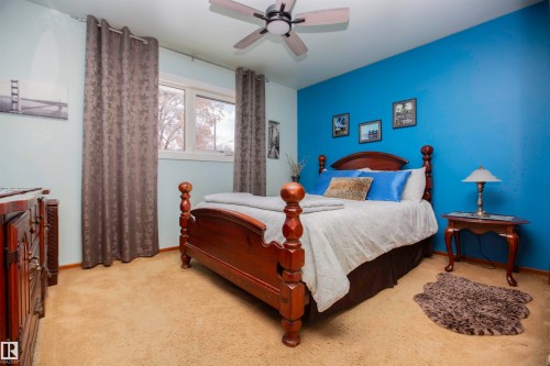 12827 109 Street, Edmonton, AB - Indoor Photo Showing Bedroom
