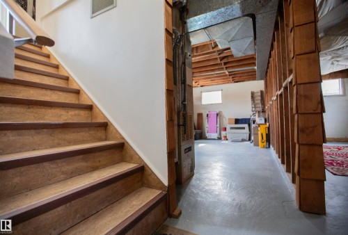 12827 109 Street, Edmonton, AB - Indoor Photo Showing Other Room