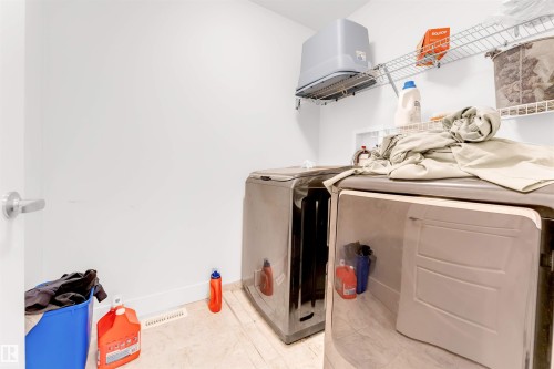 1536 21 Street, Edmonton, AB - Indoor