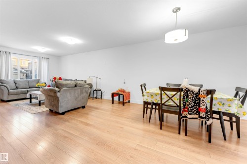 1536 21 Street, Edmonton, AB - Indoor Photo Showing Living Room