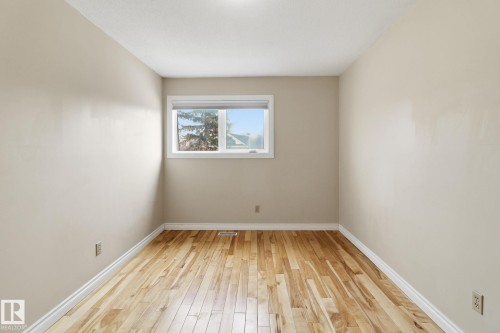 9023 95 Street, Edmonton, AB - Indoor Photo Showing Other Room
