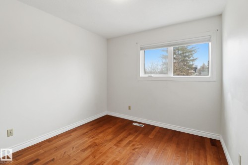 9023 95 Street, Edmonton, AB - Indoor Photo Showing Other Room