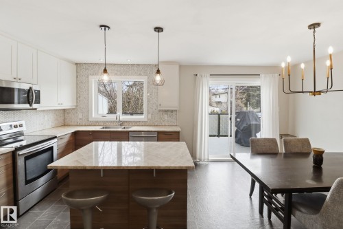 9023 95 Street, Edmonton, AB - Indoor