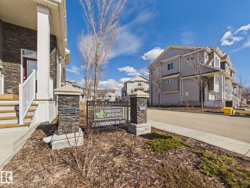 32 2121 Haddow Drive, Edmonton, AB - Outdoor With Facade