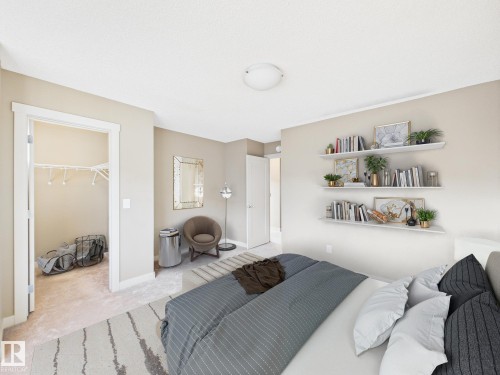 32 2121 Haddow Drive, Edmonton, AB - Indoor Photo Showing Bedroom