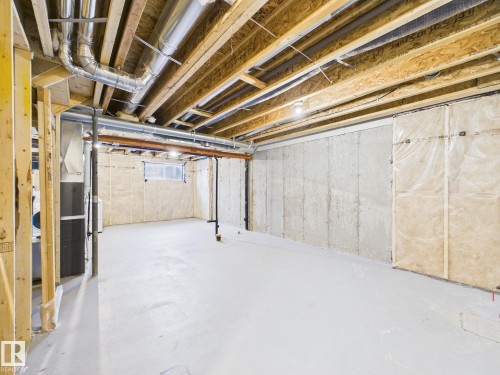 32 2121 Haddow Drive, Edmonton, AB - Indoor Photo Showing Basement