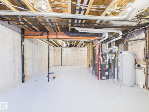 32 2121 Haddow Drive, Edmonton, AB - Indoor Photo Showing Basement
