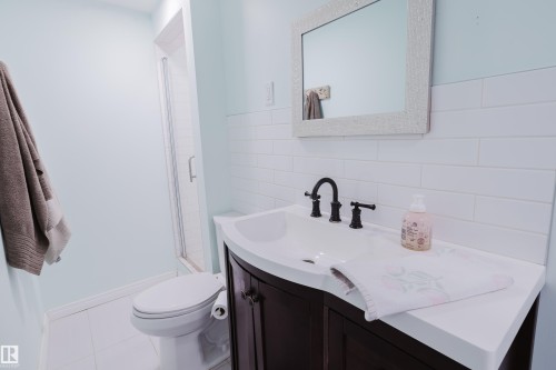 13 Sorrel Crescent, St. Albert, AB - Indoor Photo Showing Bathroom