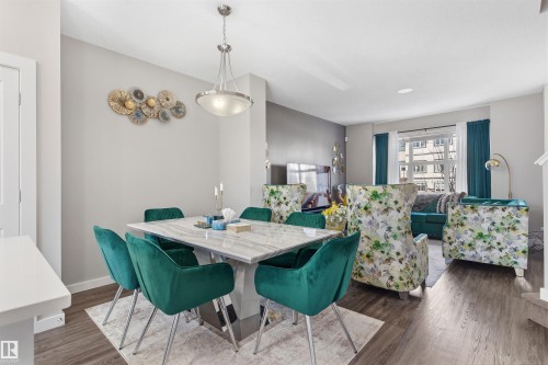 1227 Chappelle Boulevard, Edmonton, AB - Indoor