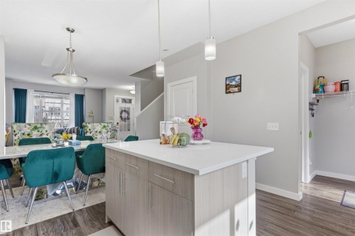 1227 Chappelle Boulevard, Edmonton, AB - Indoor