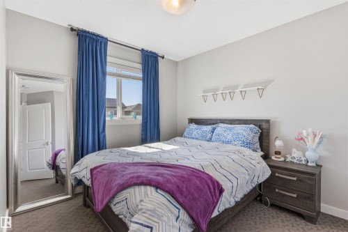 1227 Chappelle Boulevard, Edmonton, AB - Indoor Photo Showing Bedroom