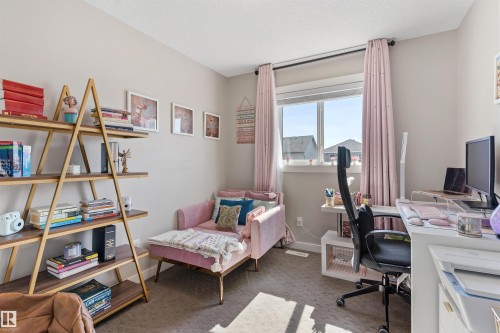 1227 Chappelle Boulevard, Edmonton, AB - Indoor Photo Showing Office