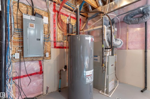 1227 Chappelle Boulevard, Edmonton, AB - Indoor Photo Showing Basement