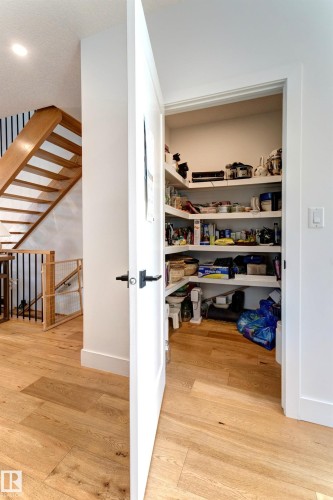 14717 92 Avenue, Edmonton, AB - Indoor Photo Showing Other Room