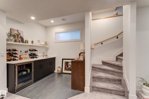 14717 92 Avenue, Edmonton, AB - Indoor Photo Showing Other Room