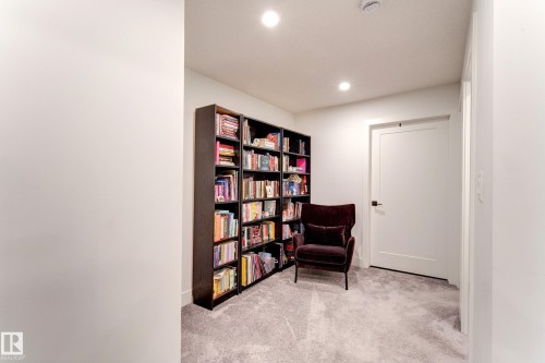 14717 92 Avenue, Edmonton, AB - Indoor Photo Showing Other Room