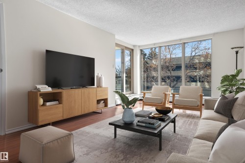 208 10149 Saskatchewan Drive, Edmonton, AB - Indoor Photo Showing Living Room
