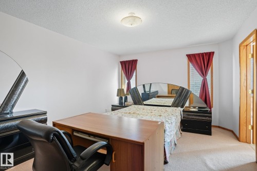 15535 70 Street, Edmonton, AB - Indoor