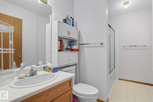 15535 70 Street, Edmonton, AB - Indoor Photo Showing Bathroom
