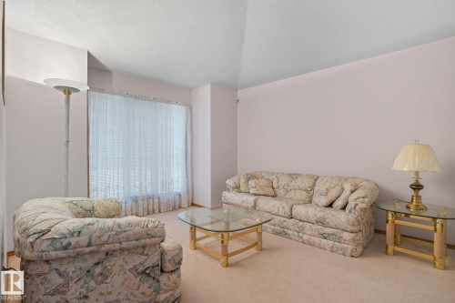 15535 70 Street, Edmonton, AB - Indoor Photo Showing Living Room