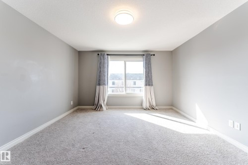 15907 18 Avenue, Edmonton, AB - Indoor