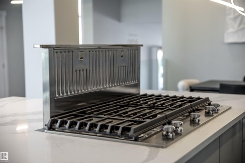 15807 30 Avenue, Edmonton, AB - Indoor