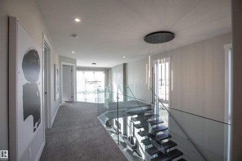 15807 30 Avenue, Edmonton, AB - Indoor Photo Showing Other Room