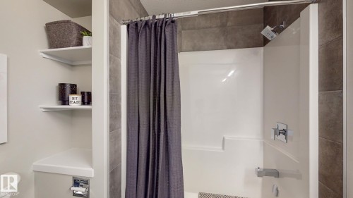 15807 30 Avenue, Edmonton, AB - Indoor Photo Showing Bathroom