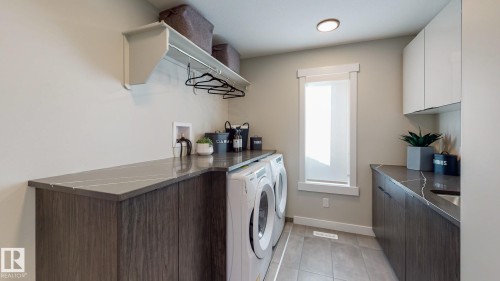 15807 30 Avenue, Edmonton, AB - Indoor Photo Showing Laundry Room
