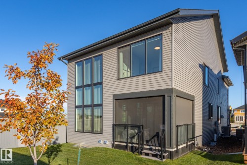 15807 30 Avenue, Edmonton, AB - Outdoor