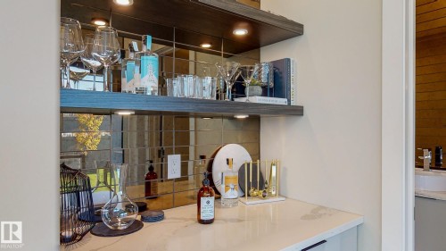 15807 30 Avenue, Edmonton, AB - Indoor