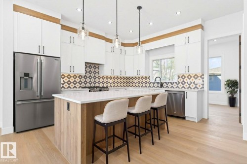 8506 148 Street Nw, Edmonton, AB - Indoor Photo Showing Kitchen With Stainless Steel Kitchen With Upgraded Kitchen