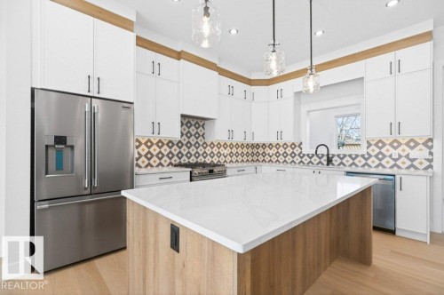 8506 148 Street Nw, Edmonton, AB - Indoor Photo Showing Kitchen With Stainless Steel Kitchen With Upgraded Kitchen