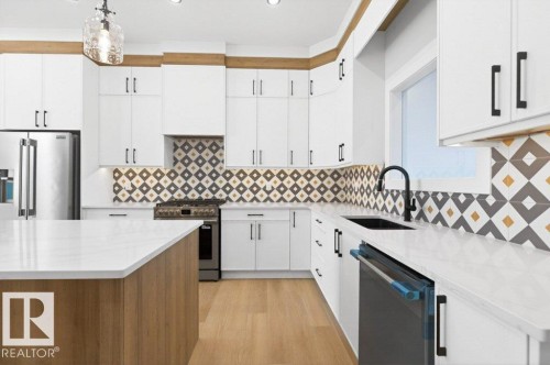 8506 148 Street Nw, Edmonton, AB - Indoor Photo Showing Kitchen With Stainless Steel Kitchen With Upgraded Kitchen
