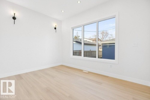 8506 148 Street Nw, Edmonton, AB - Indoor Photo Showing Other Room