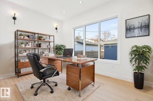8506 148 Street Nw, Edmonton, AB - Indoor Photo Showing Office