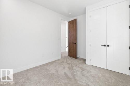 8506 148 Street Nw, Edmonton, AB - Indoor Photo Showing Other Room